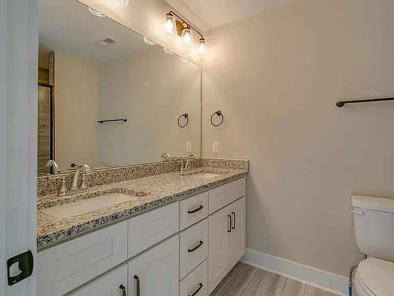 127B Commerce St — Photo 13
