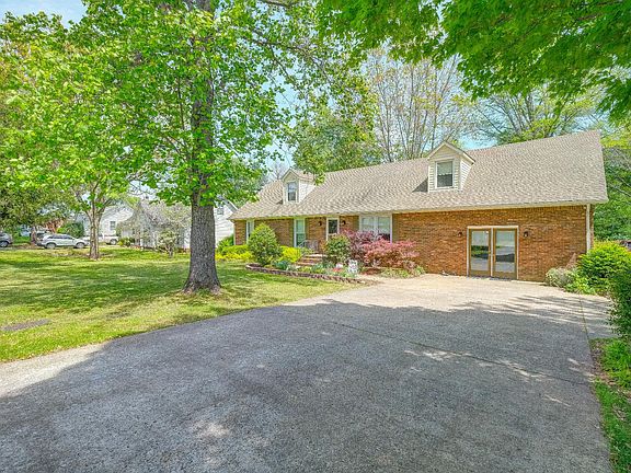 2nd image of 114 Partridge Ct