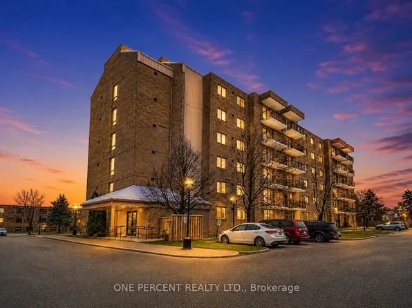 16 4th St #25, Orangeville, ON L9W 4N7