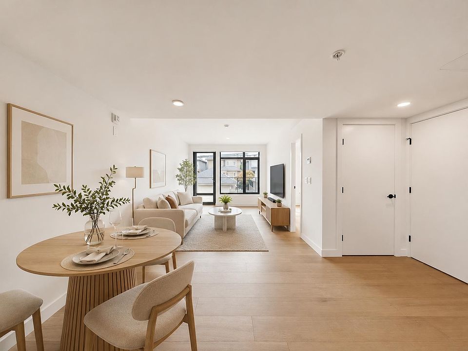1st image of 6485 Manitoba St #202