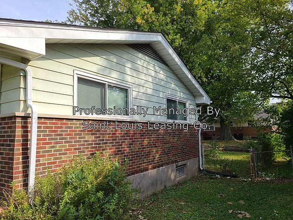 4th image of 2210 Hollis Dr