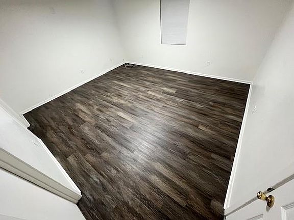 5th image of 937 W Monterey Ct APT C