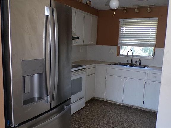 4th image of 22340 NYACK AVENUE