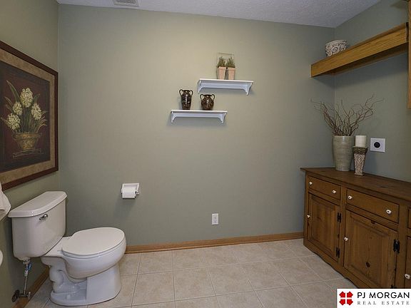 3rd image of 10611 S 210th St