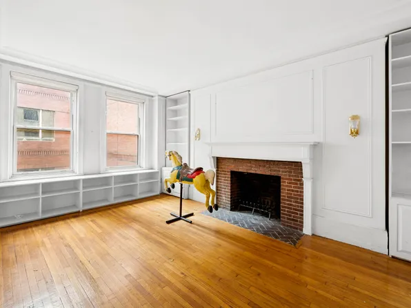 50 West 67th Street 4E image 1 of 6