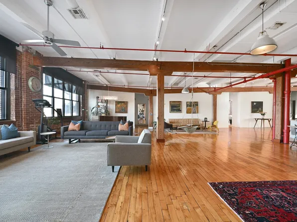 1620 Manhattan Avenue image 3 of 20