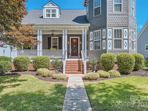 9410 Ginhouse Ln, Charlotte, NC 28277