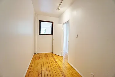 Rented by Best Apartments North Inc