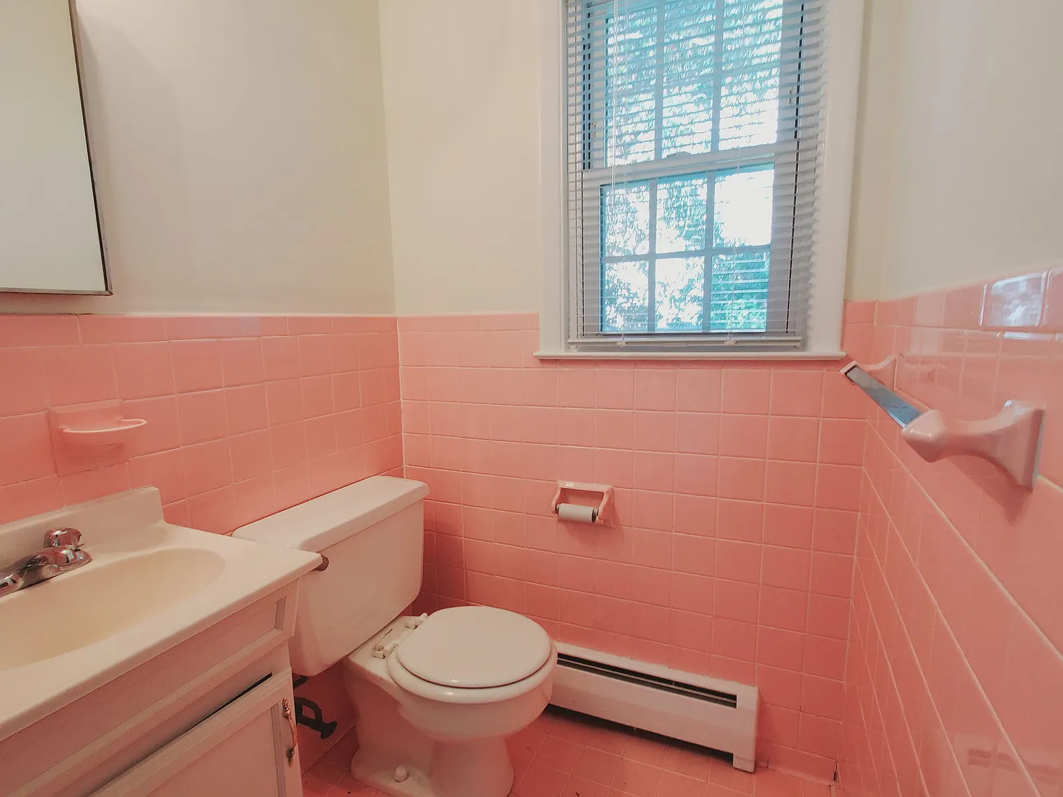 2 bed, 1.5 bath, 1100 sqft, $2,800 — Photo 3