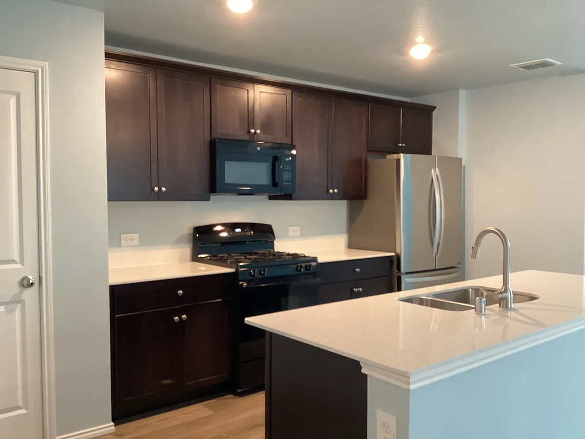 Building Photo - 14604 Camino Real Dr