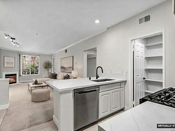 2nd image of 10848 Scripps Ranch Blvd