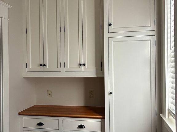 4th image of 415 Hill St #415