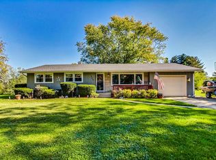 536 Ridgelawn St, Crown Point, IN 46307