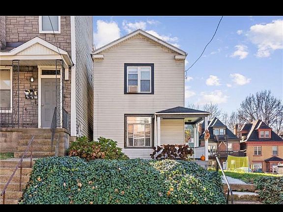 3rd image of 428 Rebecca Ave