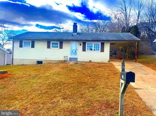 230 Canary Cir, York, PA 17404