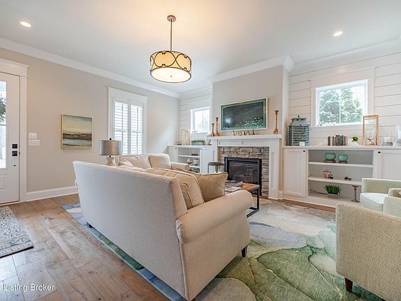 5th image of 308 Kirkwood Glen Cir