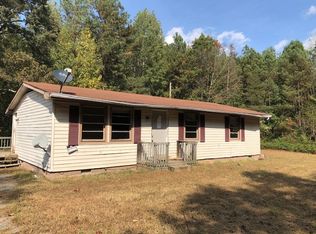 121 Robin Ln, Hanover, VA 23069