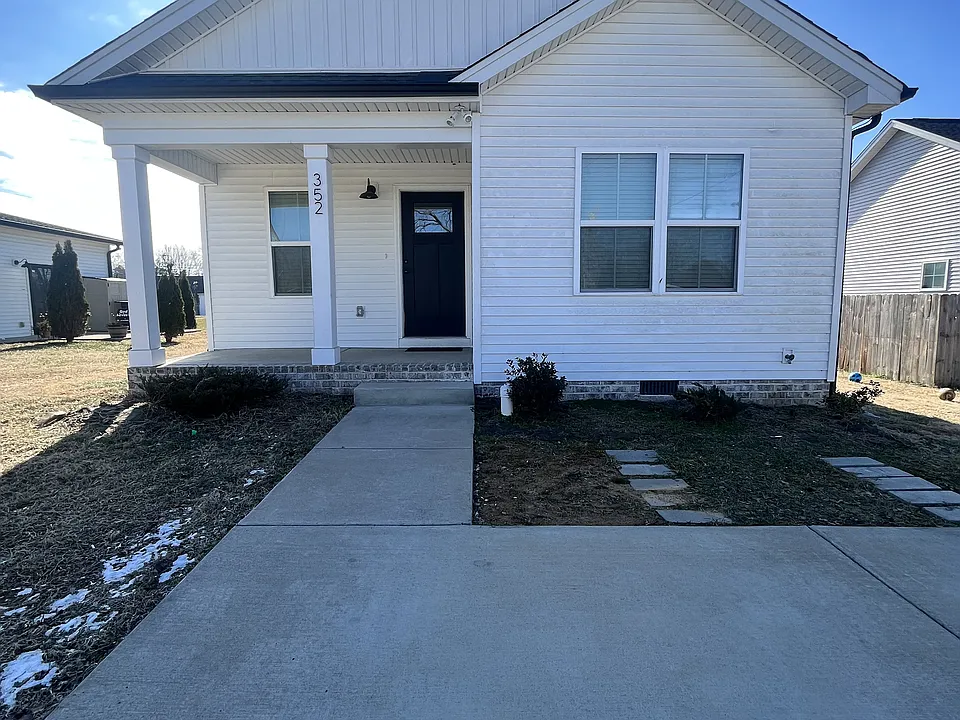 352 Baldwin Ln