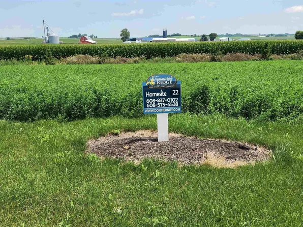 851 Capitol Drive #22, Dane, WI 53529