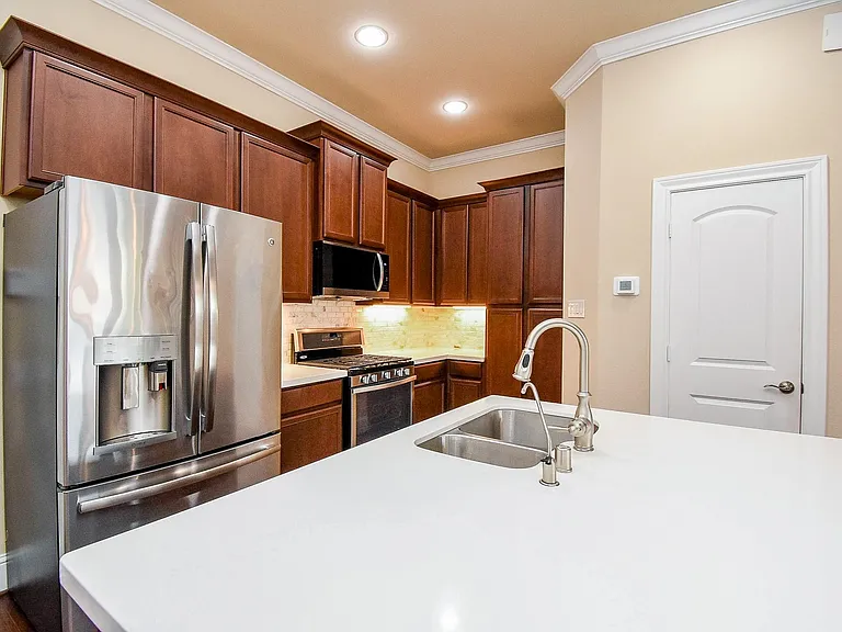 8413 Water Oak Pass Dr — Photo 7