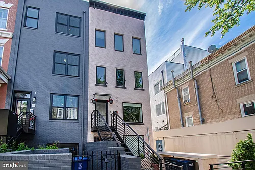 2515 Ontario Rd NW #1 Photo 1