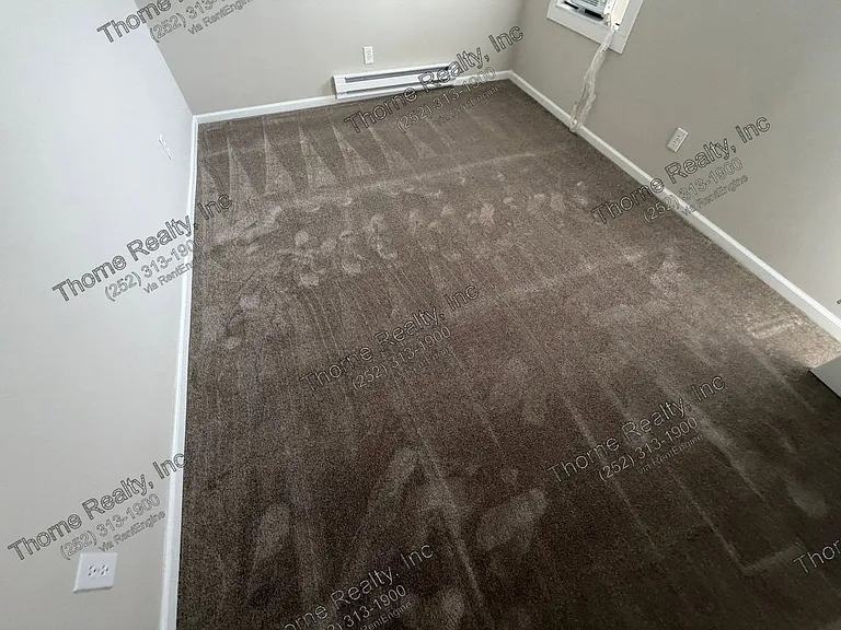 400 E Northern Blvd #39 — Photo 7