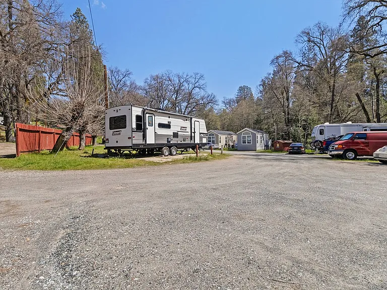 21581 Phoenix Lake Rd — Photo 13