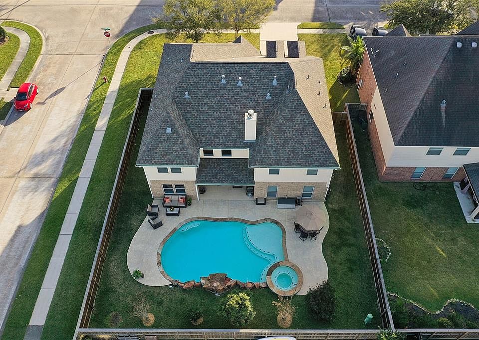 1st image of 517 Willow Pointe Dr