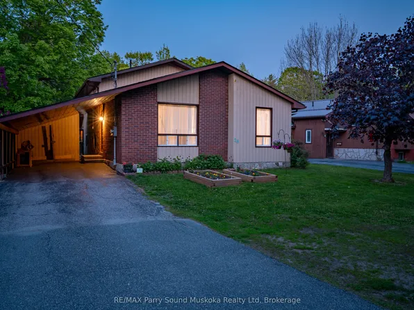 28 Forest St, Parry Sound, ON P2A 2P9