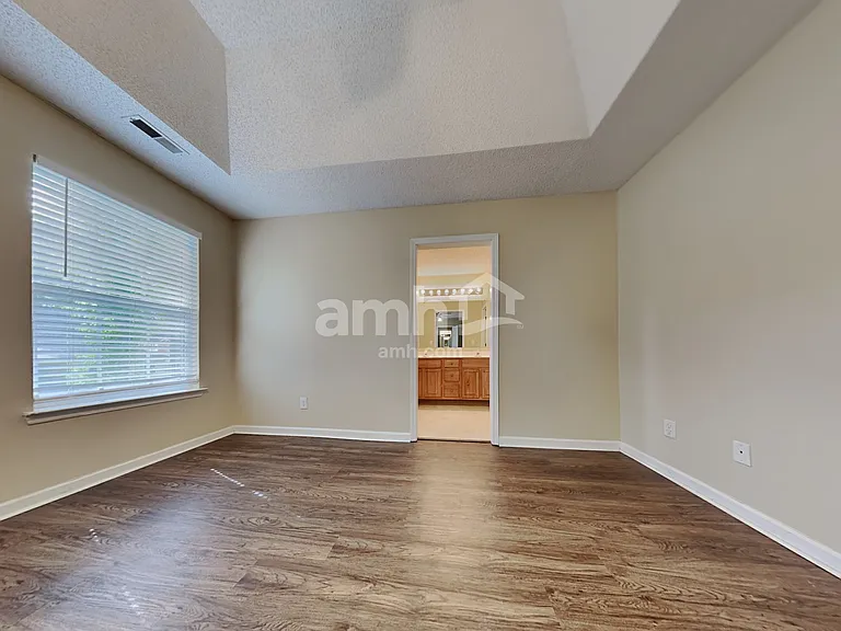 149 Trickle Dr — Photo 9