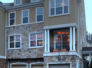 121 Brittany Ct, Clifton, NJ 07013