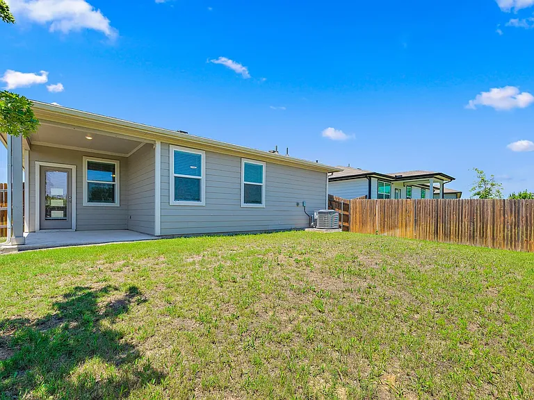 143090 Macquarie Dr — Photo 24