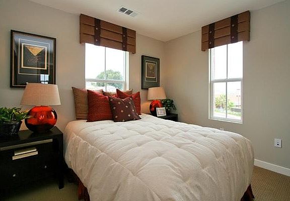 Guest bedroom