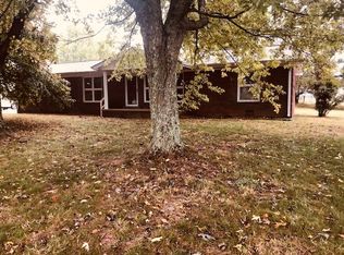 259 N Main St, Erin, TN 37061