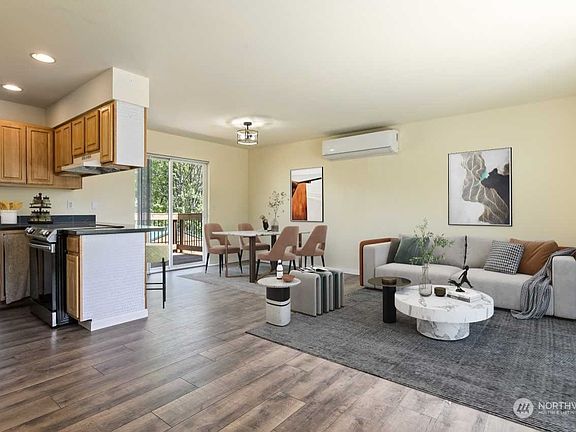 2nd image of 12905 226th Avenue E
