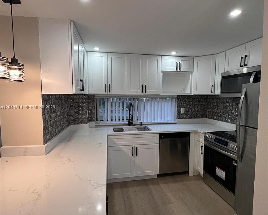 1st image of 17021 N Bay Rd APT 124