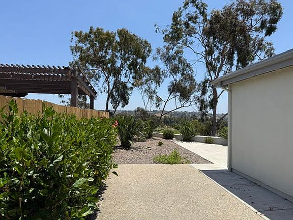 4th image of 3738 Lynda Pl