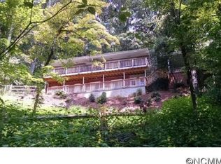 37 Hawktree Ln, Waynesville, NC 28786