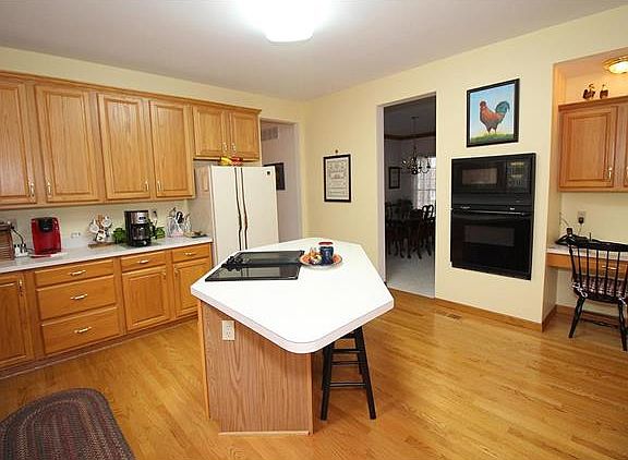 3rd image of 1609 Ashford Hill Ct