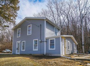 472 Hillcrest Dr, Creve Coeur, IL 61610