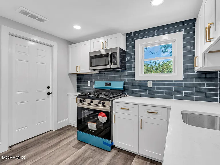 209 Atkins Ave #2 — Photo 3