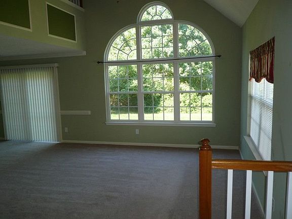 3rd image of 1509 Gunston Dr