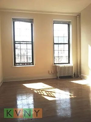 Rented by KVNY Soho | media 19