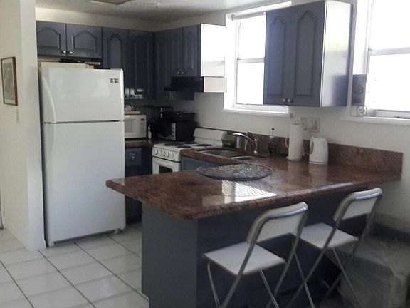 3rd image of 3052 SW 27th Ave #100