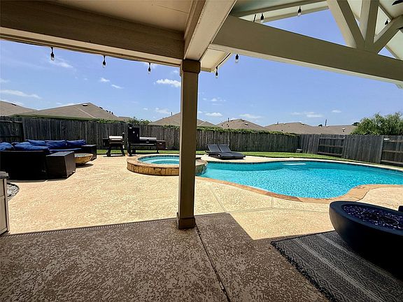 4th image of 14935 Solvista Creek Ln