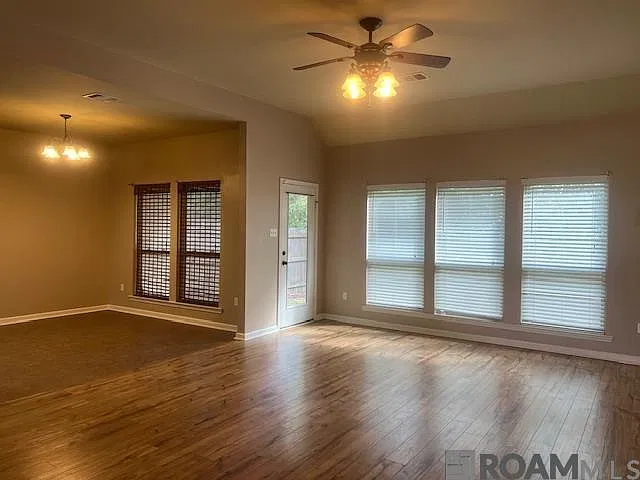 3 bed, 1520 sqft, $1,995 — Photo 4