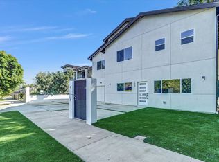 7320 1/2 Newcastle Ave, Reseda, CA 91335