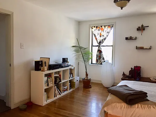 Rented by In Haus LLC | media 15