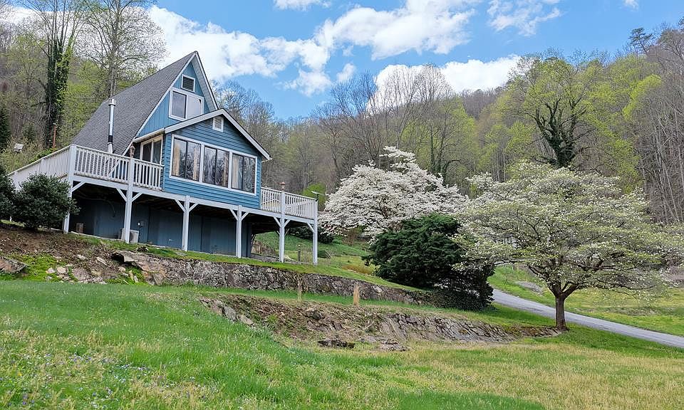 1st image of 735 Fontana Heights