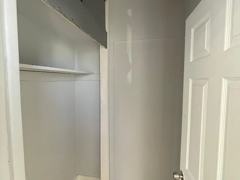 303 Hobson St #2R — Photo 11